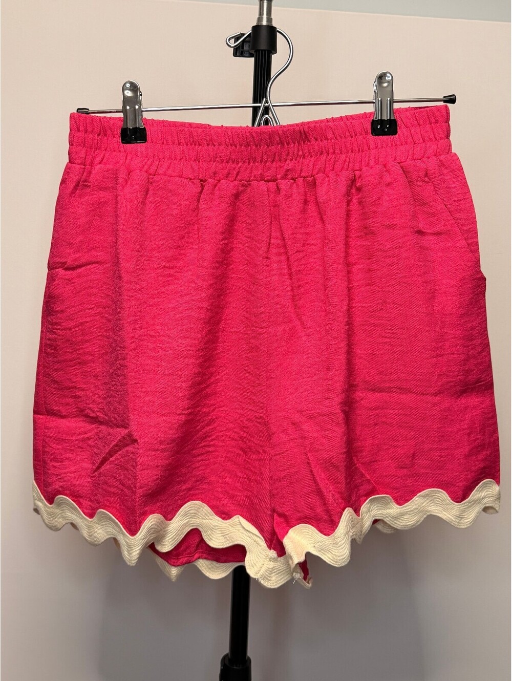 Pink Shorts with White Wavy Trim and Elastic Waistband Entro small